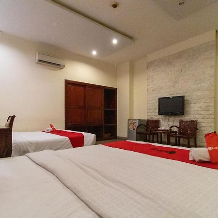 Reddoorz @ Nguyen Tat Thanh Street ダナン市 エクステリア 写真