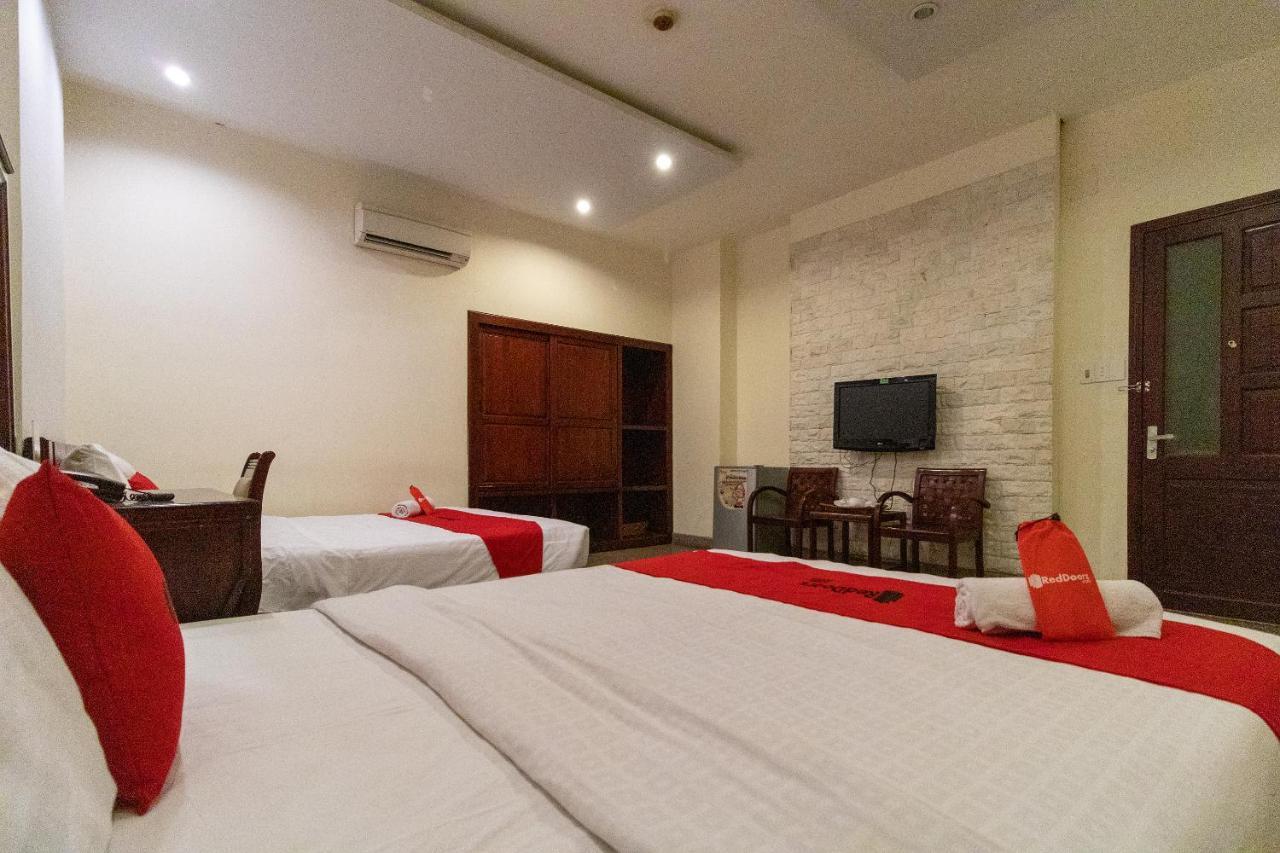 Reddoorz @ Nguyen Tat Thanh Street ダナン市 エクステリア 写真