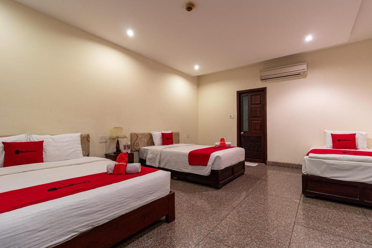 Reddoorz @ Nguyen Tat Thanh Street ダナン市 エクステリア 写真