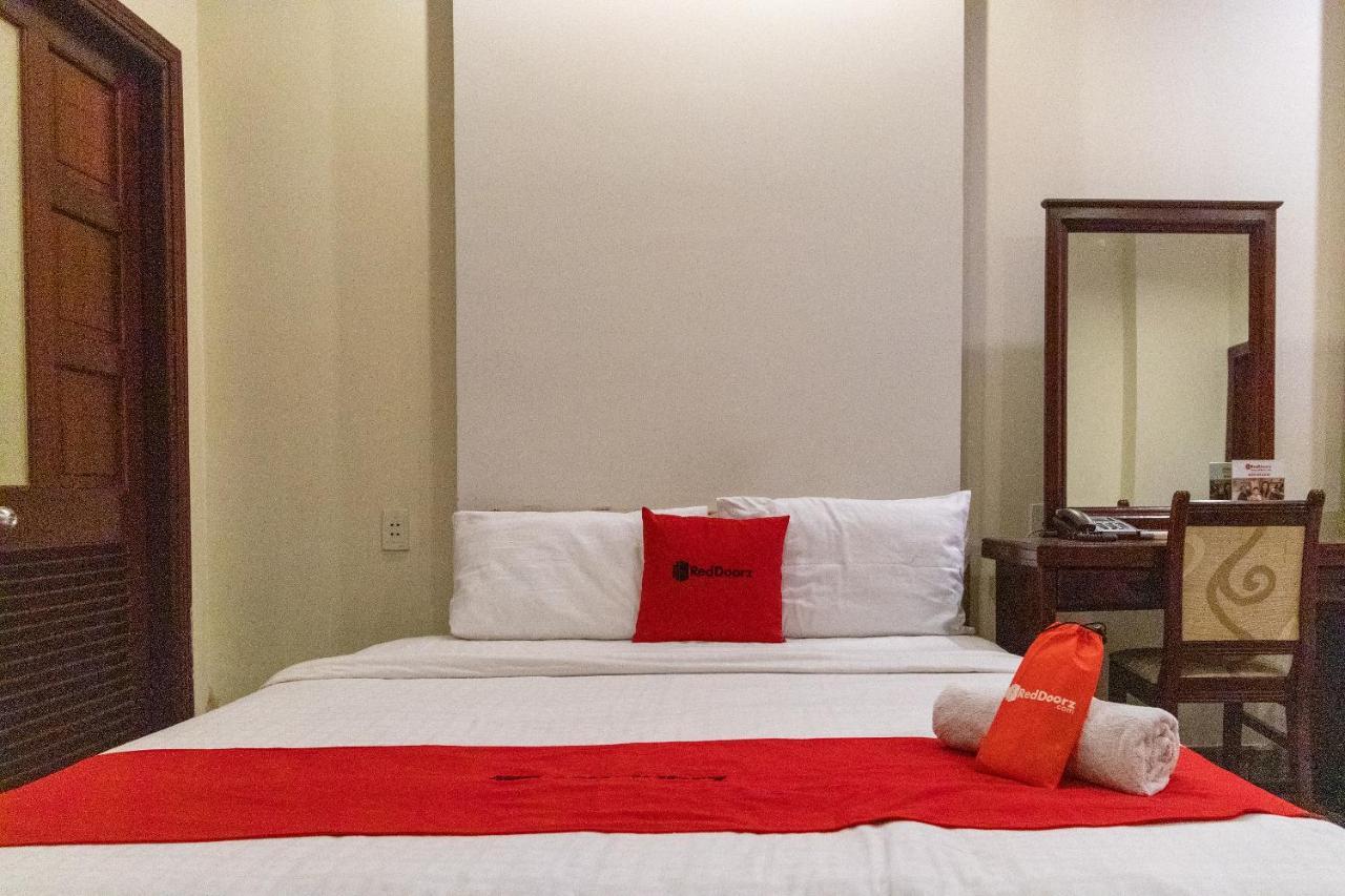 Reddoorz @ Nguyen Tat Thanh Street ダナン市 エクステリア 写真